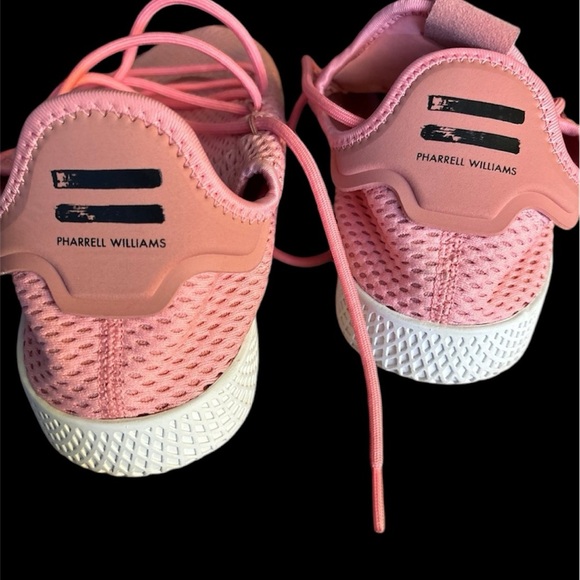 COPY - Addidas x Pharrell - Picture 4 of 5